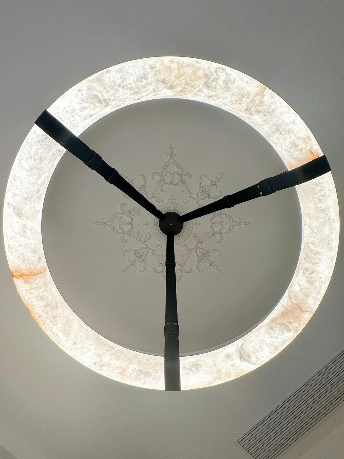 Modern Round Alabaster Chandelier for Living Room/Bedroom