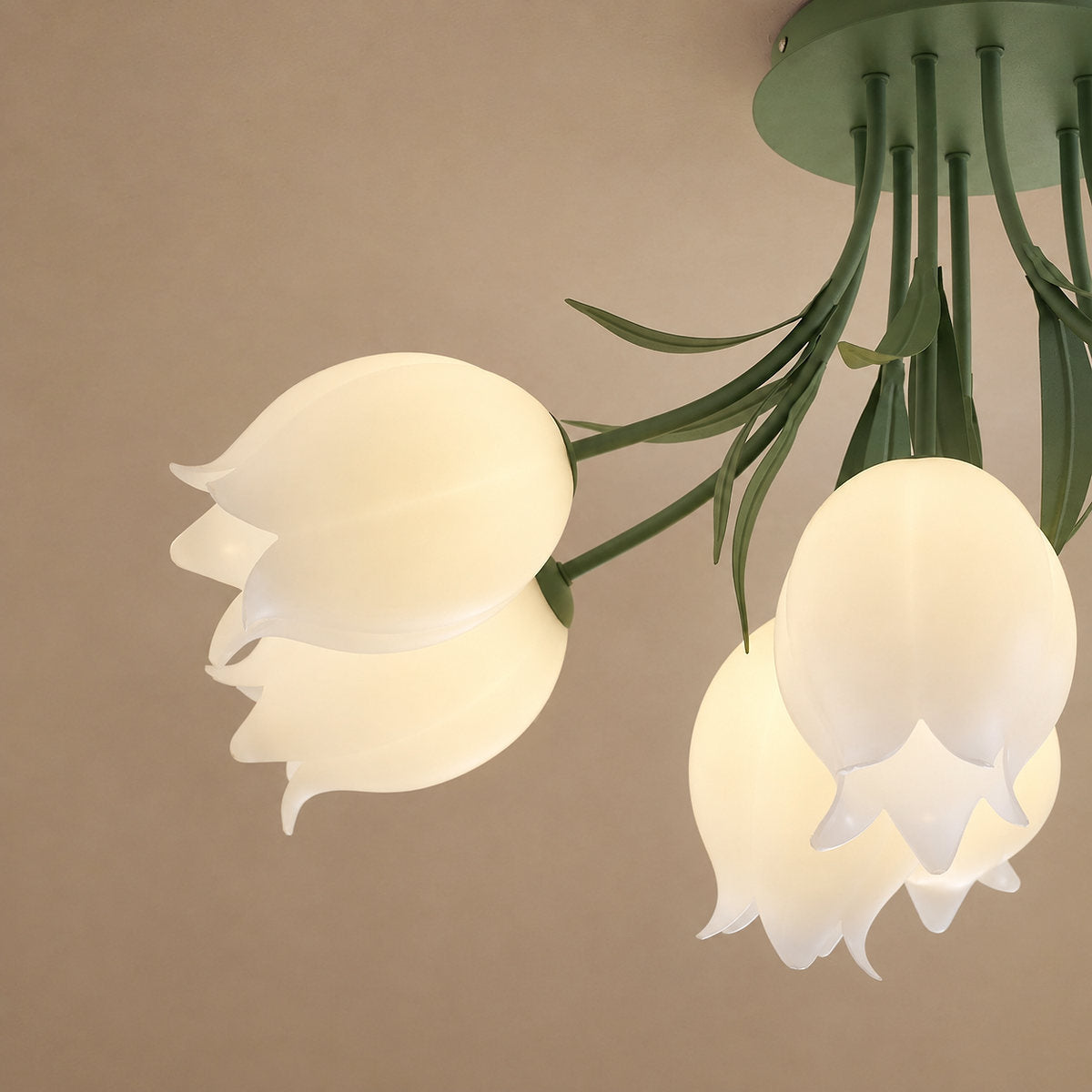 Tricolordeer Lily Flower Acrylic Ceiling Lamp