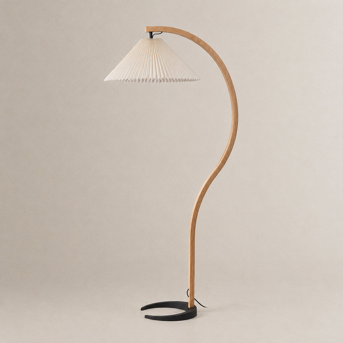 Tricolordeer Beech Wood and Linen Floor Lamp