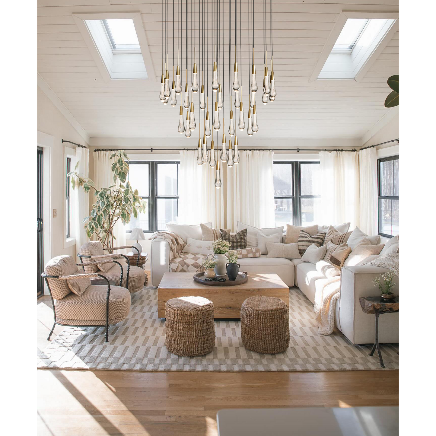 Soltaire Round Chandelier 17'' 24'' 36'' 58''