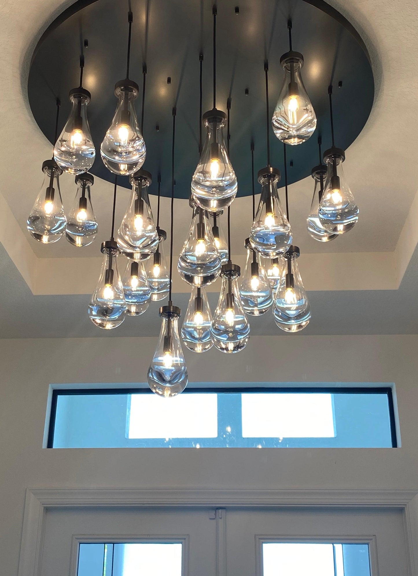 Soltaire Raindrop Round Chandelier 36"