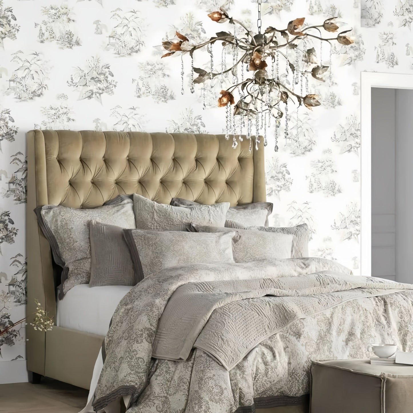 Viticcio Round Chandelier