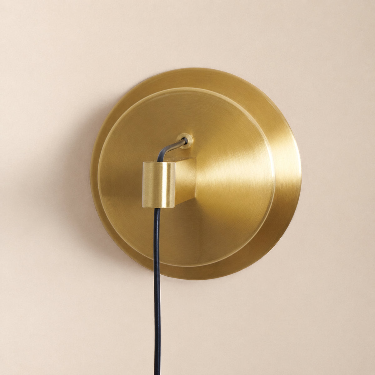 Brass Line Wall Lamp, 3.9-Inch x H 23.6-Inch, Brass, Warm Light for Living Room