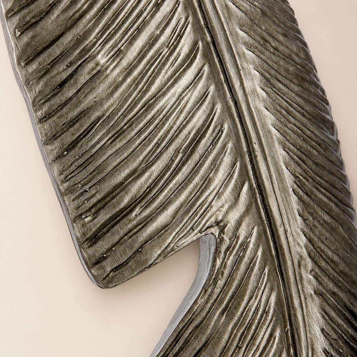Tricolordeer Sculptural Gold Feather Table Lamp