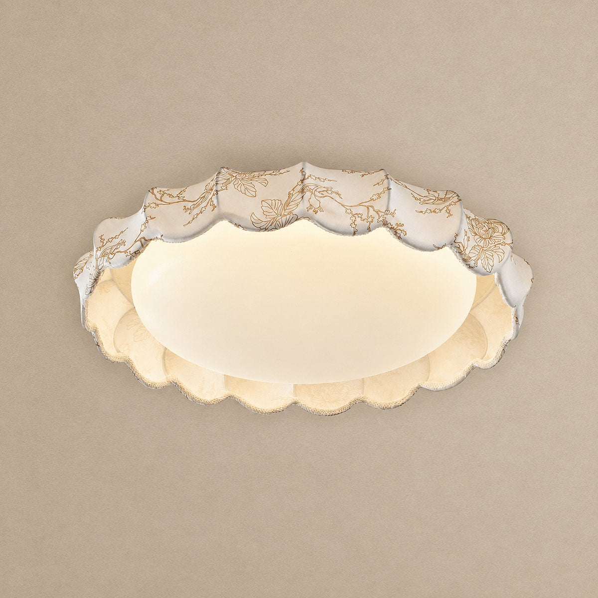 Scalloped White Fabric Flush Mount Ceiling Lamp