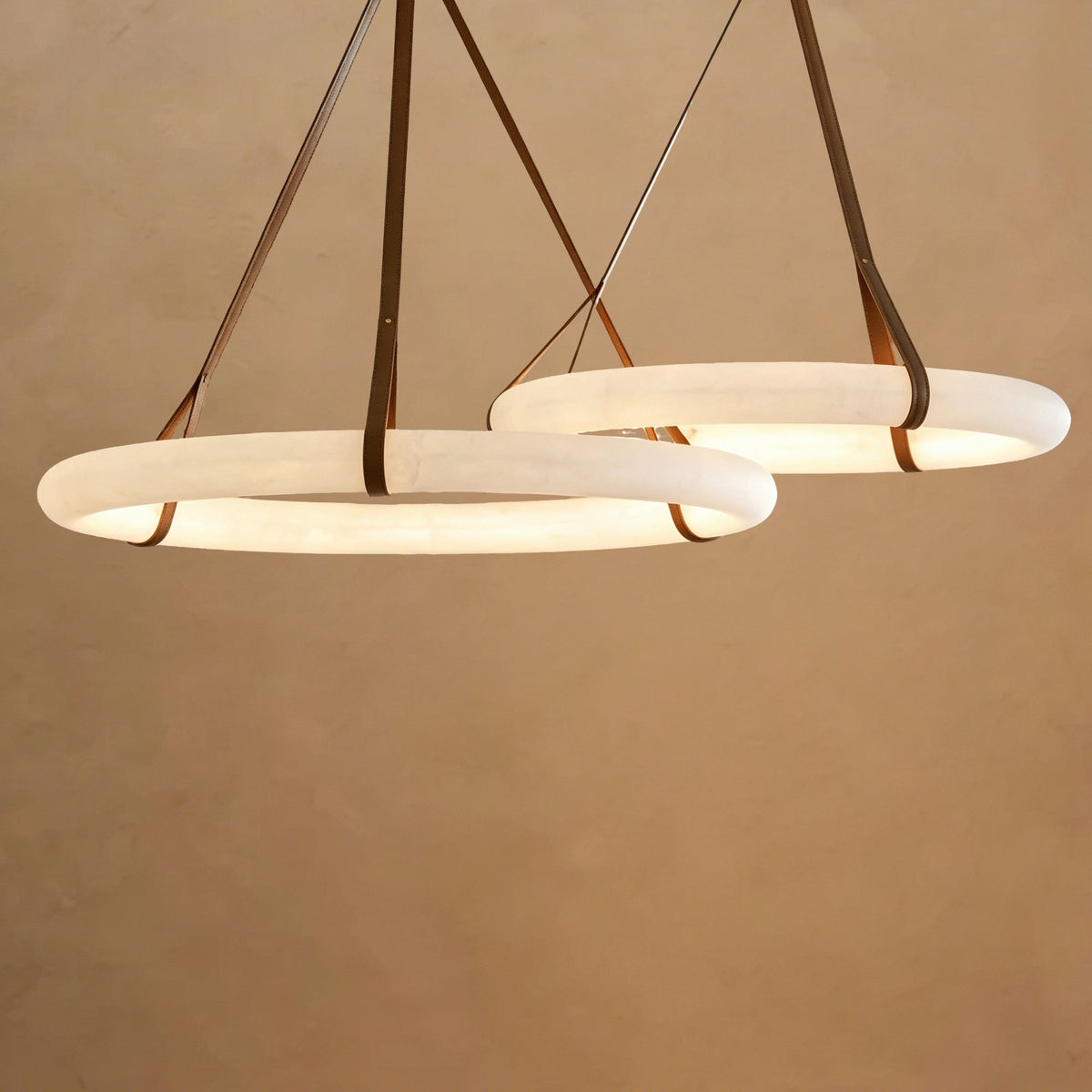 Modern Round Alabaster Chandelier for Living Room/Bedroom