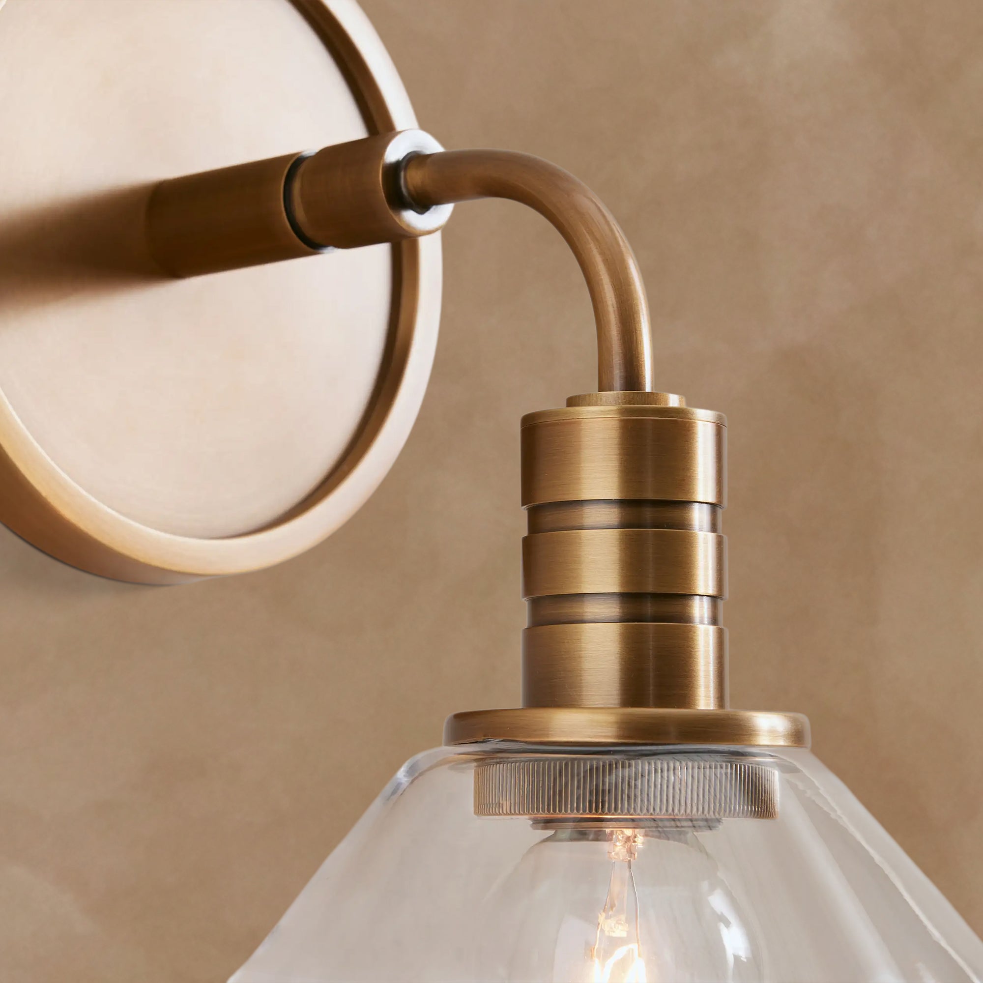 Theron Single Wall Sconce Modern Wall Light