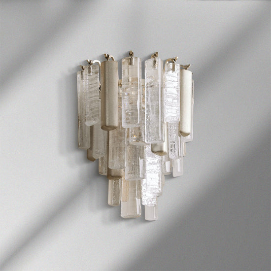 Neve Sconce