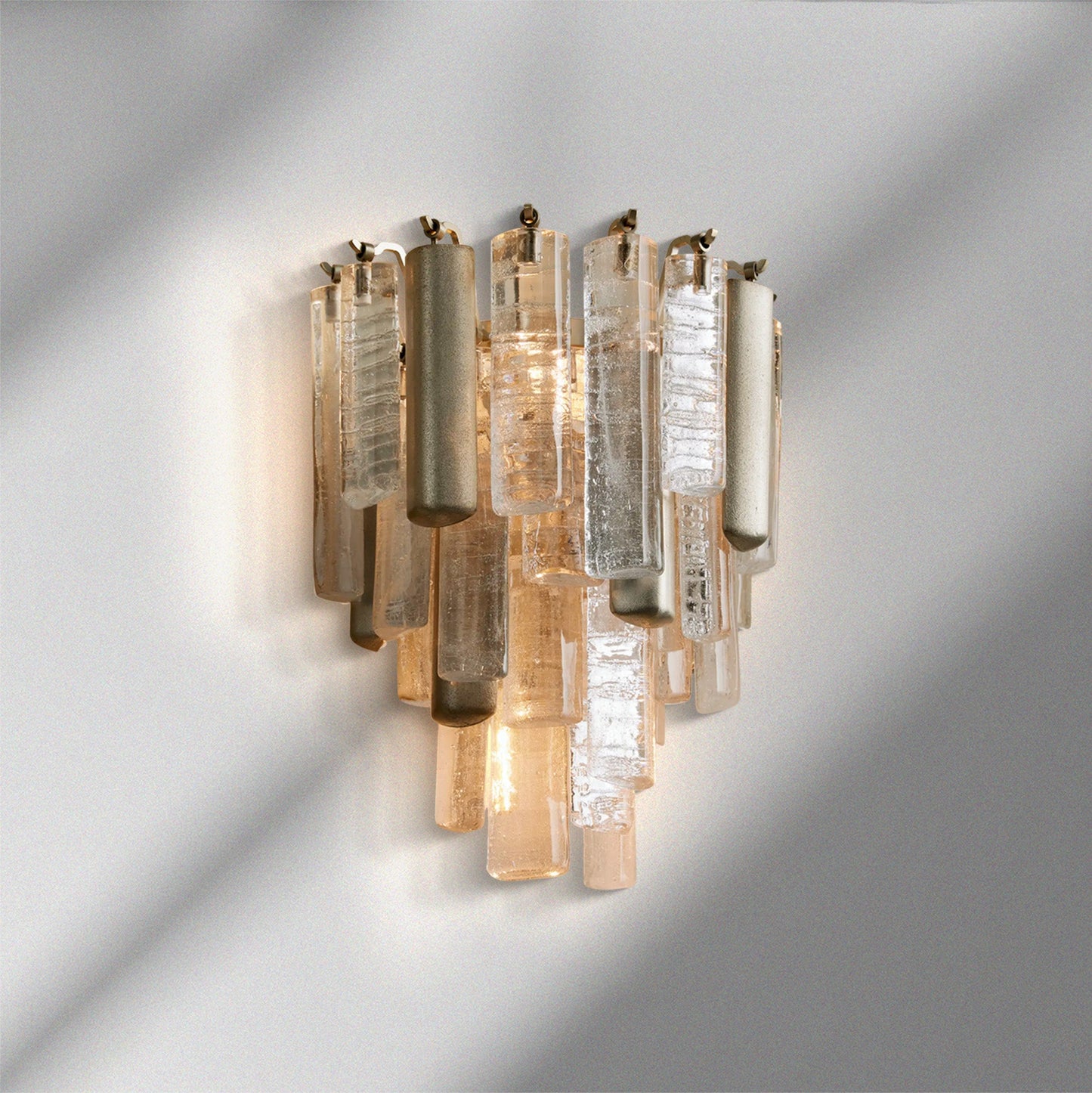 Neve Sconce