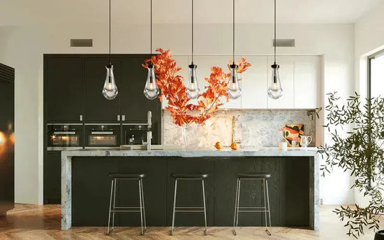 Soltaire Raindrop Linear Chandelier 3-Light 22"