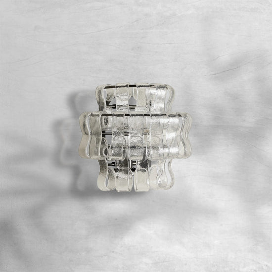 Tricolorbeer Lumina Sculpted Glass Wall Sconce - Background Shot