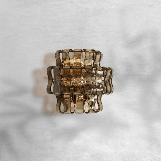 Tricolorbeer Lumina Sculpted Glass Wall Sconce - Background Shot