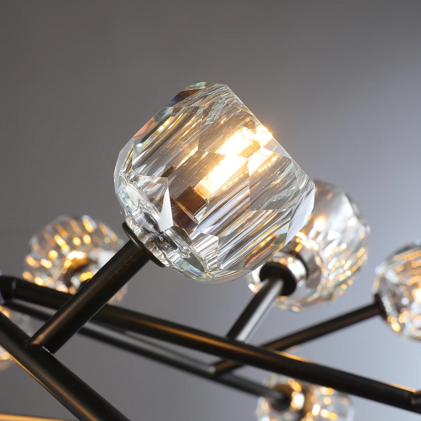 Boule Du Glass Round Chandelier
