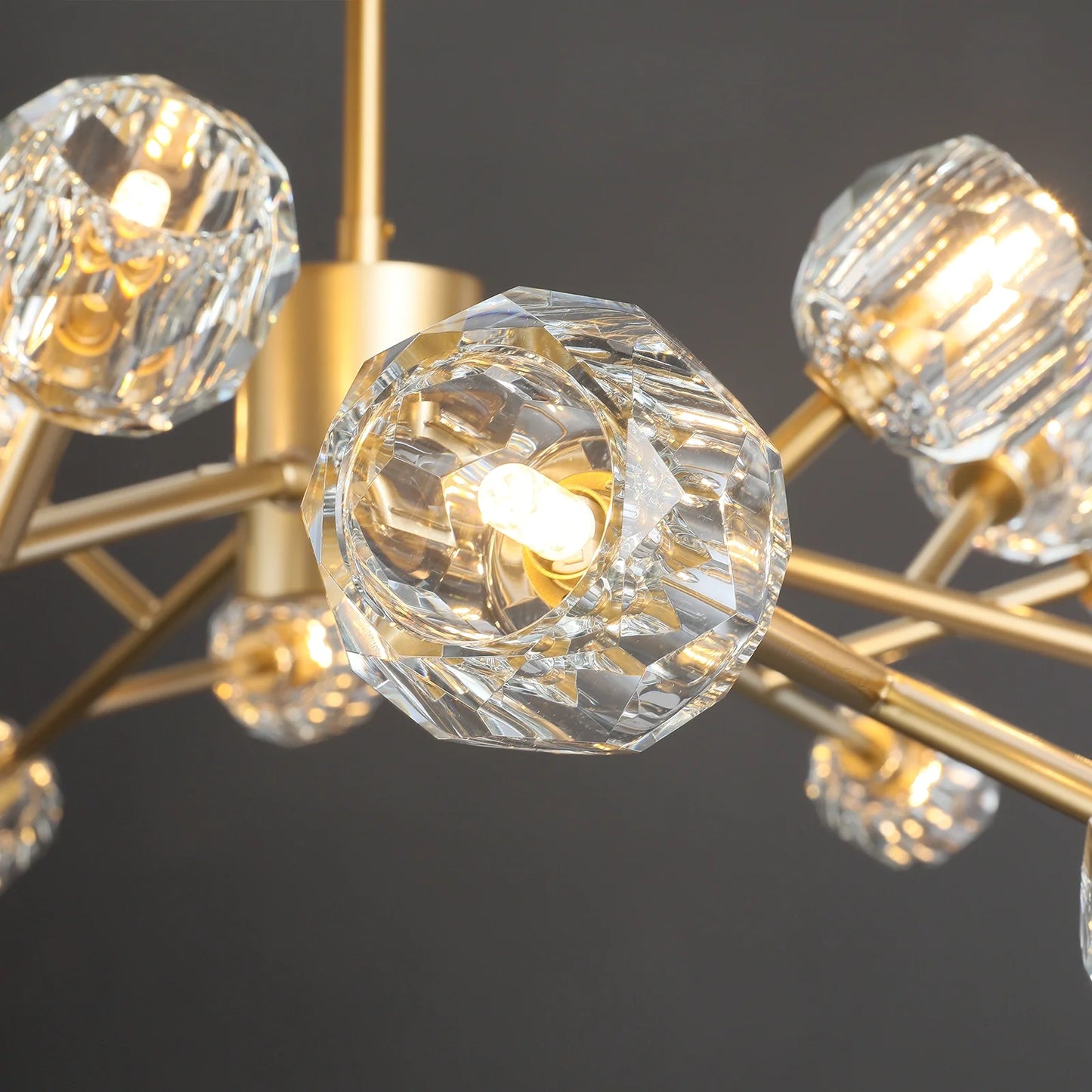 Boule Du Glass Round Chandelier