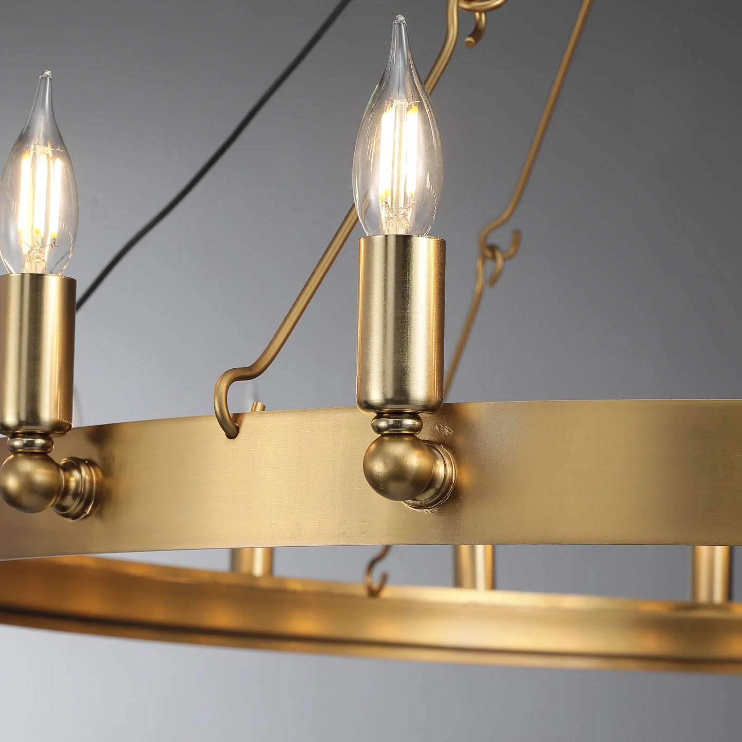 Camins Vintage Candelabra Round Chandelier