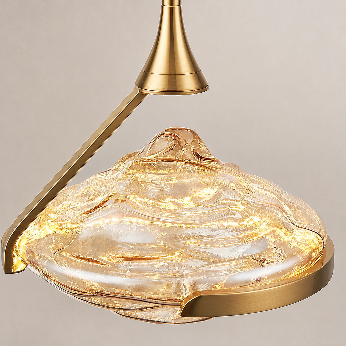 Tricolordeer Geometric Faceted Crystal Pendant Lamp