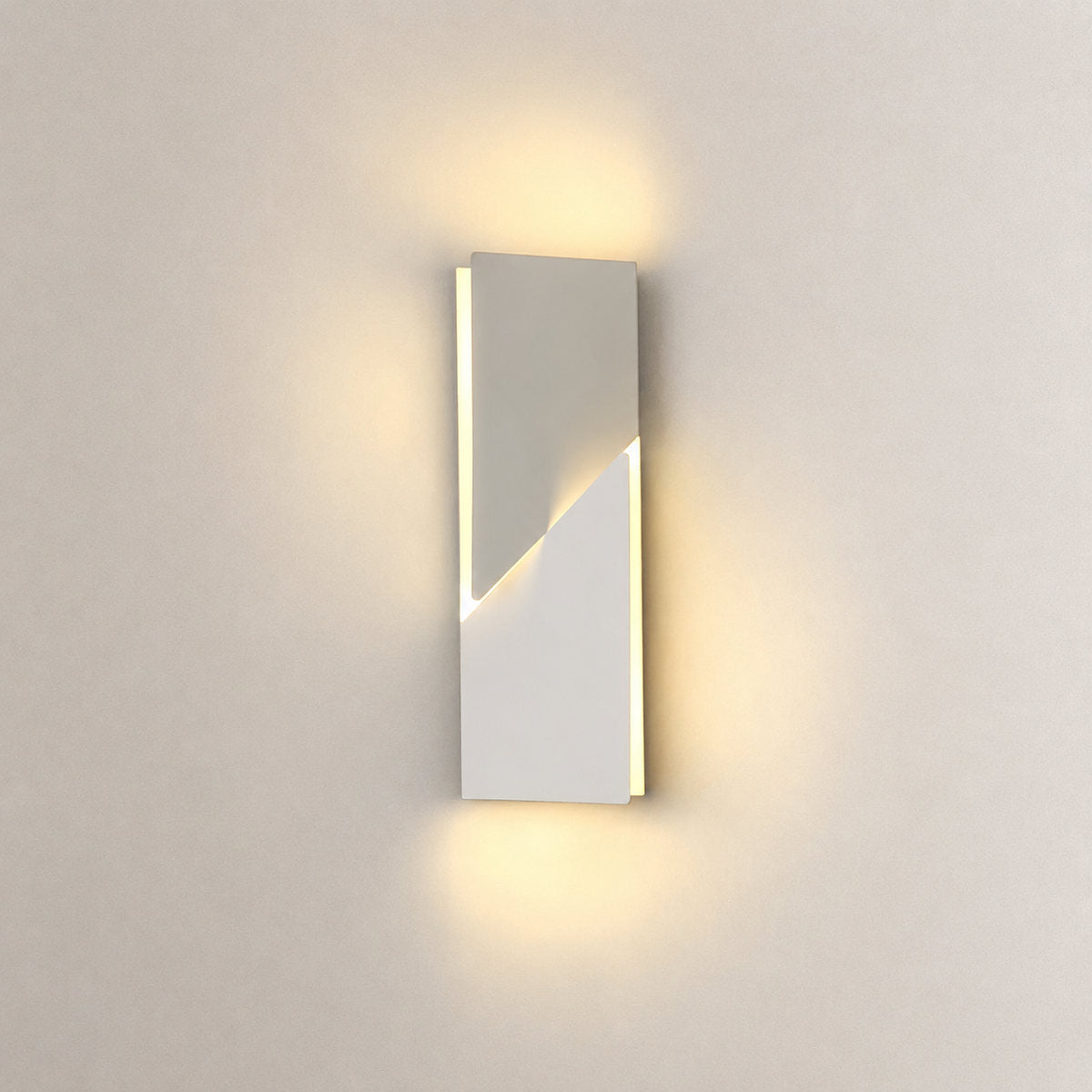 Shadows Grand Wall Lamp, L 11.8-Inch, White & Wired version, Wired & Warm Light for Living Room