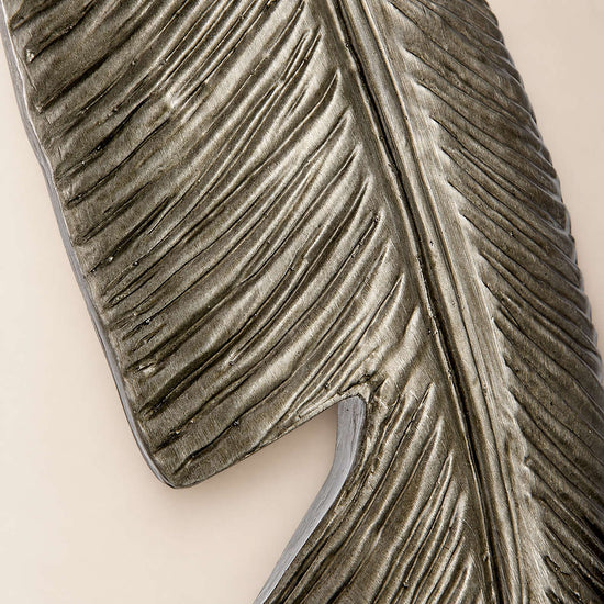 Tricolordeer Sculptural Gold Feather Table Lamp