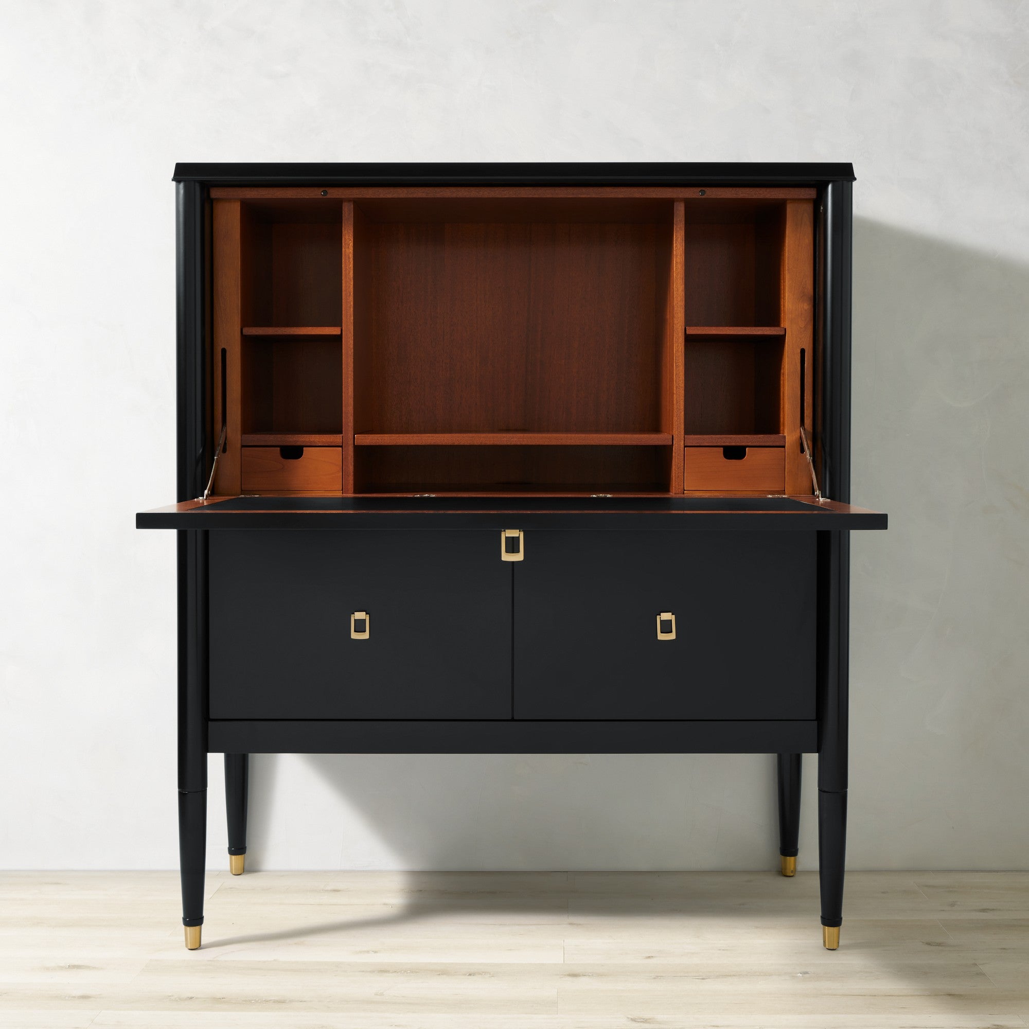 Lavenir Upright Desk