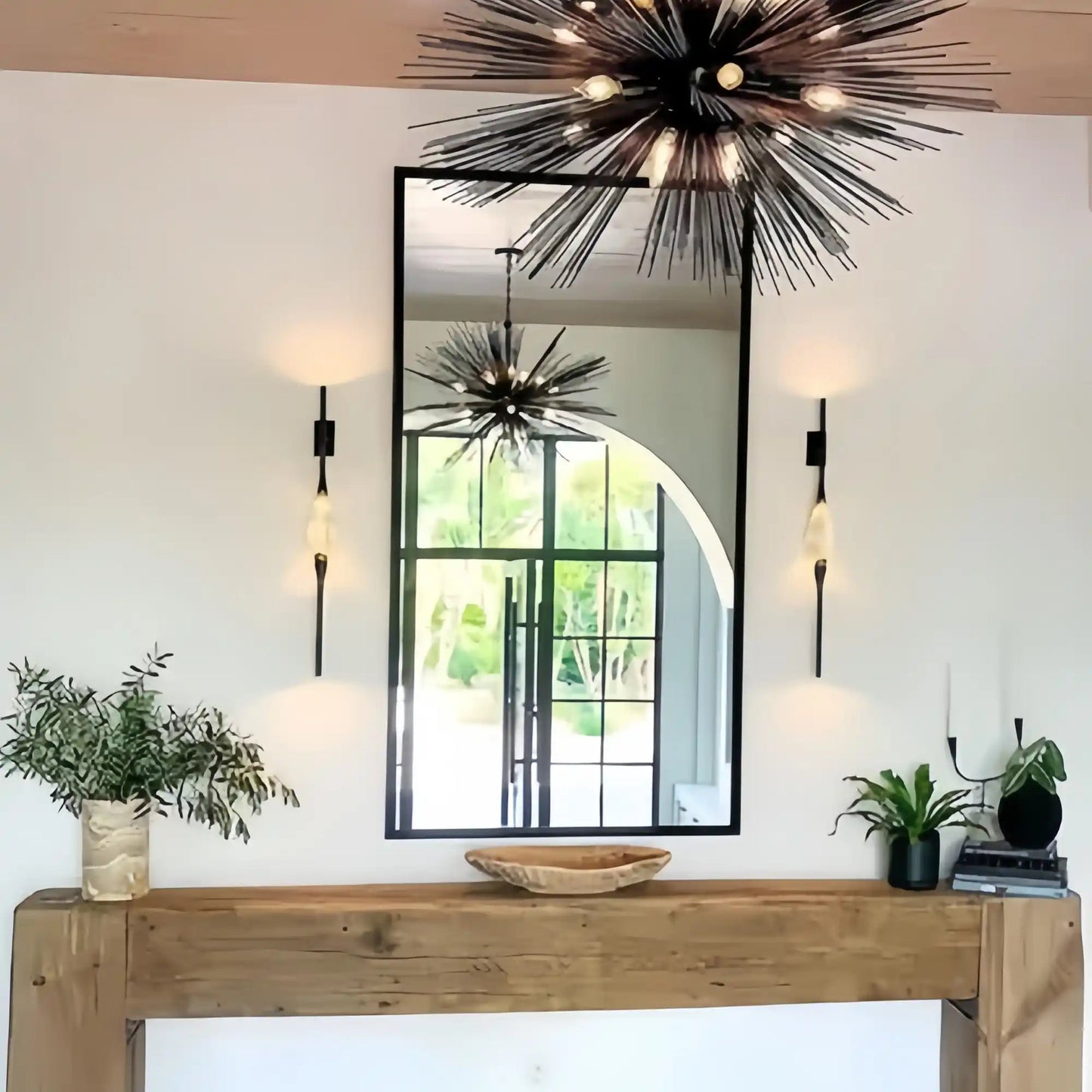 Pezzo Single Crystal Wall Sconce